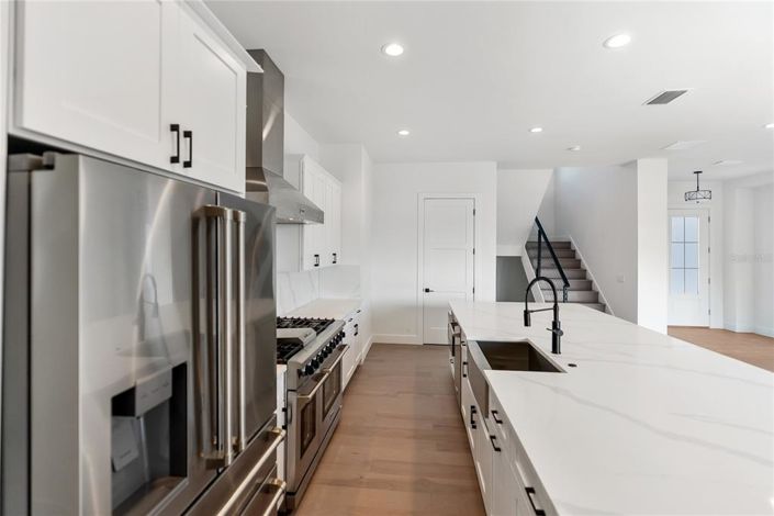 Image No.24-4 Bed Property for sale