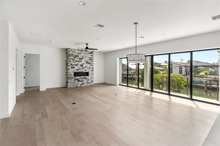 Image No.59-4 Bed Property for sale