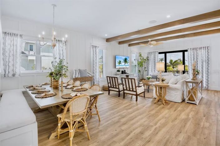 Image No.14-7 Bed Property for sale