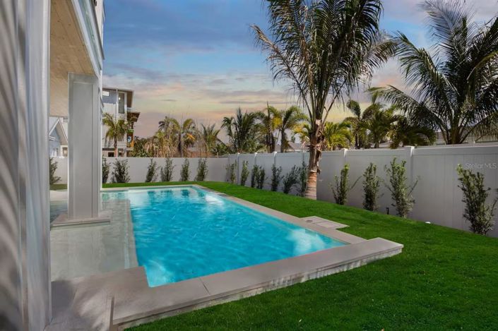 Image No.43-7 Bed Property for sale