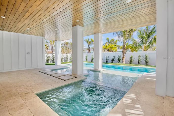 Image No.45-7 Bed Property for sale