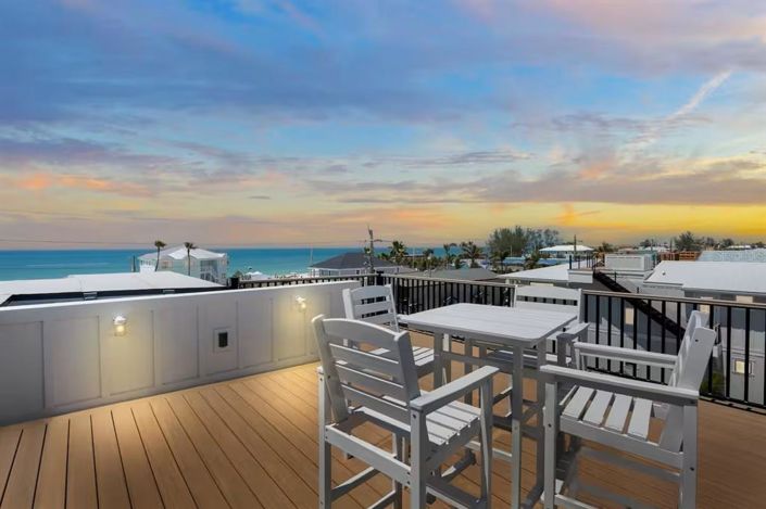 Image No.5-7 Bed Property for sale