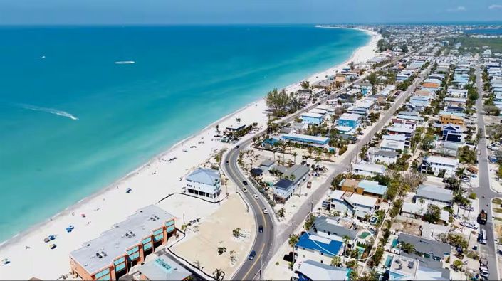 Image No.58-7 Bed Property for sale