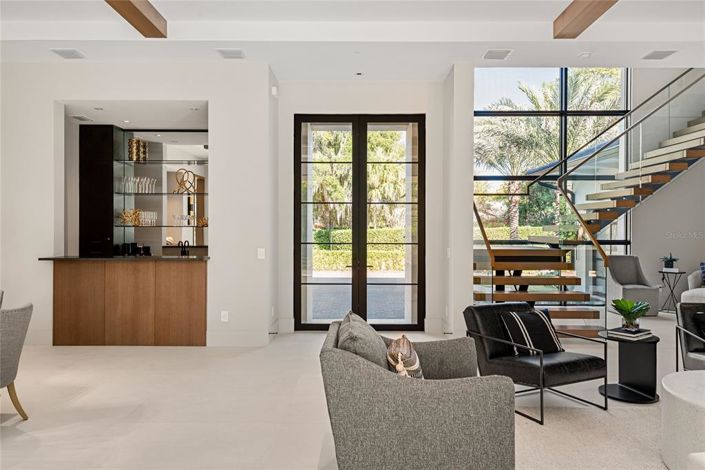 Image No.11-5 Bed Property for sale