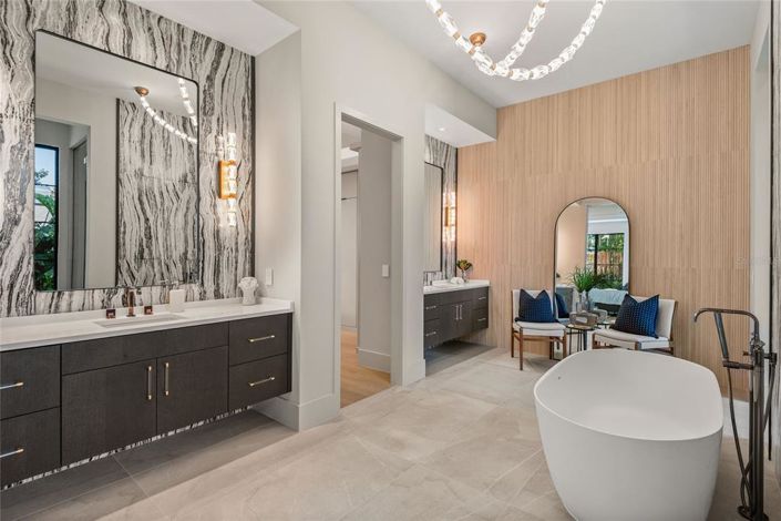 Image No.46-5 Bed Property for sale