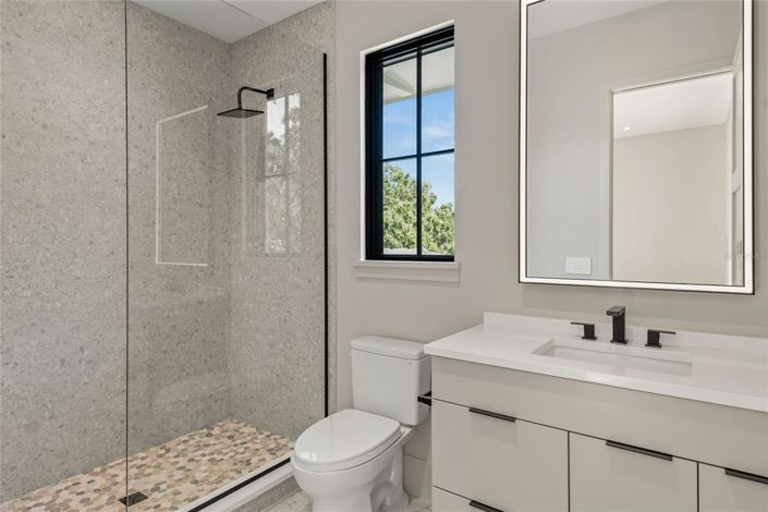 Image No.51-5 Bed Property for sale