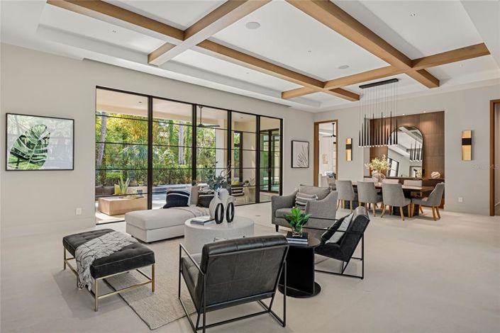 Image No.9-5 Bed Property for sale