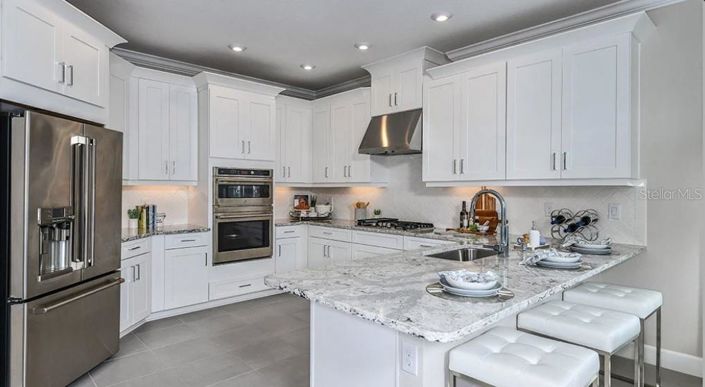 Image No.5-4 Bed Property for sale