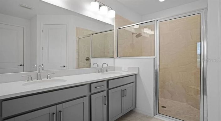 Image No.11-4 Bed Property for sale