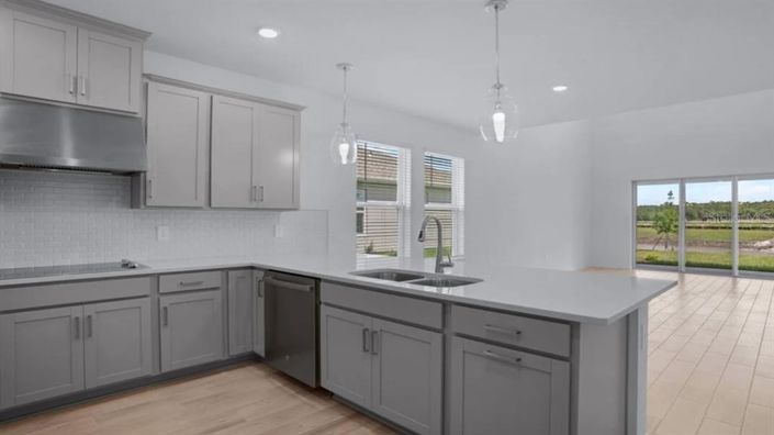 Image No.19-4 Bed Property for sale