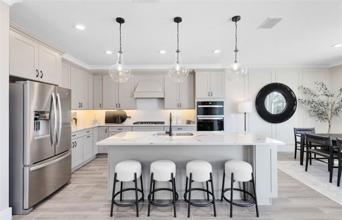 Image No.12-5 Bed Property for sale