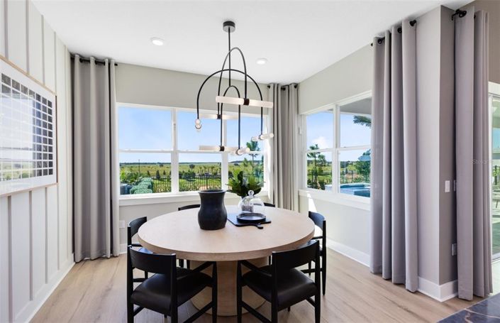 Image No.23-5 Bed Property for sale