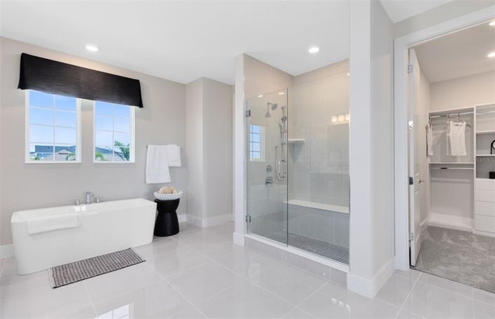 Image No.38-5 Bed Property for sale