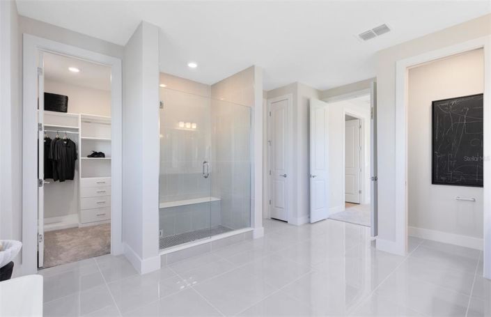 Image No.39-5 Bed Property for sale