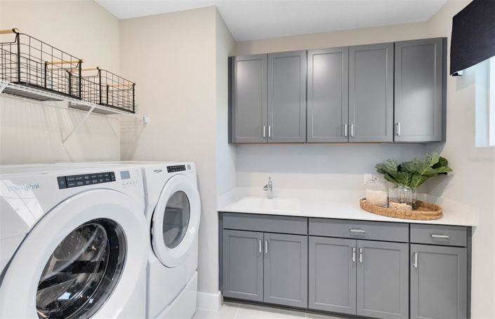 Image No.55-5 Bed Property for sale