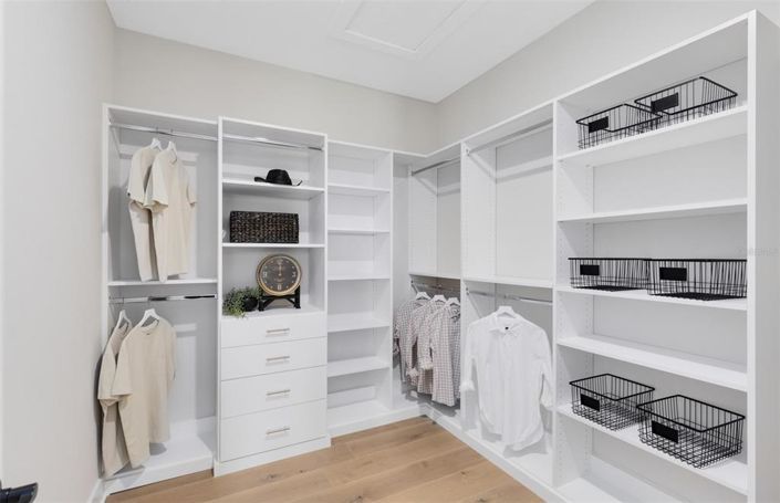 Image No.38-4 Bed Property for sale