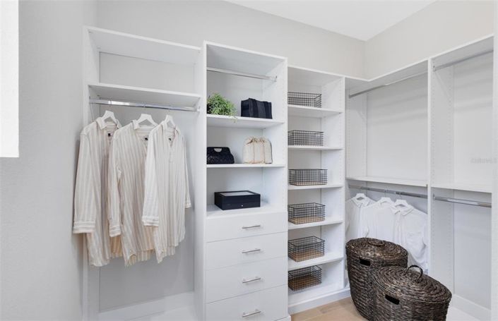 Image No.40-4 Bed Property for sale