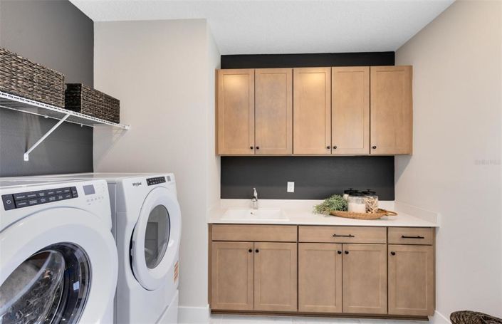 Image No.54-4 Bed Property for sale