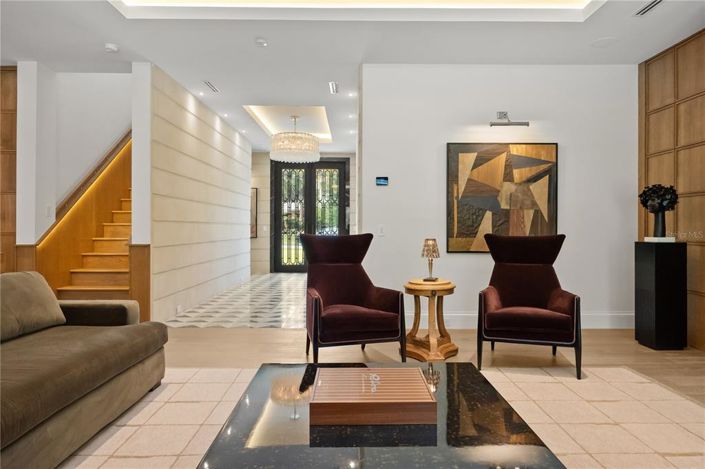 Image No.15-5 Bed Property for sale