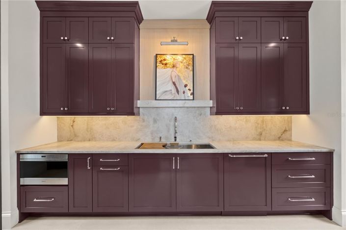 Image No.24-5 Bed Property for sale