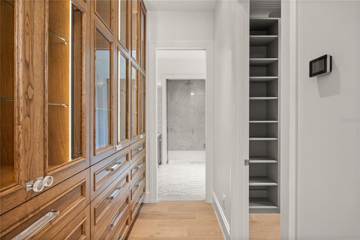 Image No.29-5 Bed Property for sale