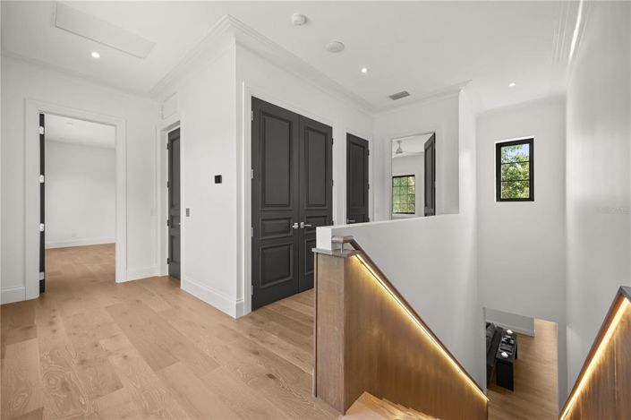 Image No.41-5 Bed Property for sale