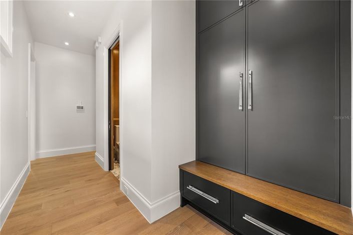 Image No.48-5 Bed Property for sale