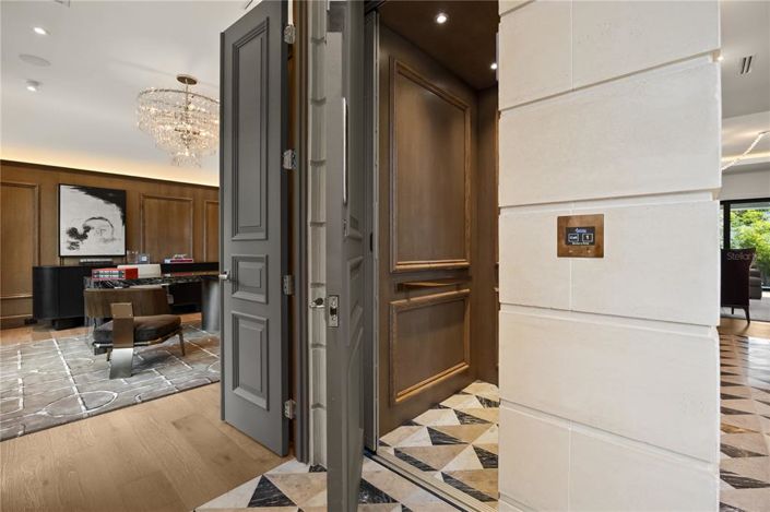 Image No.5-5 Bed Property for sale