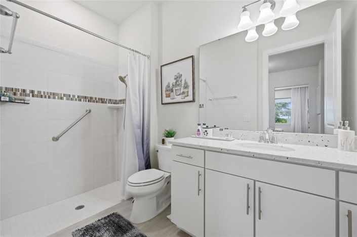 Image No.22-6 Bed Property for sale