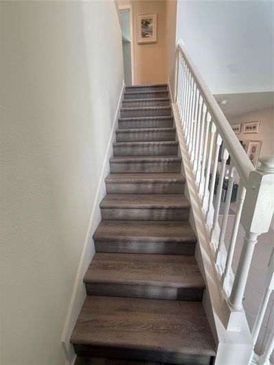 Image No.17-5 Bed Property for sale