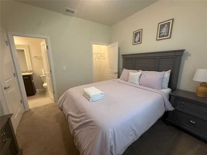 Image No.25-5 Bed Property for sale