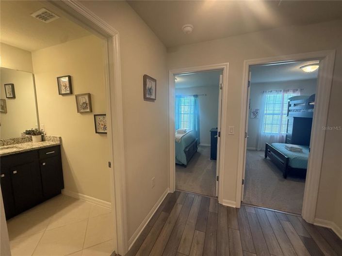 Image No.28-5 Bed Property for sale