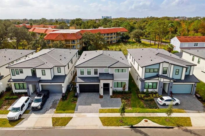 Image No.2-Propriété de 9 chambres à vendre à Orlando