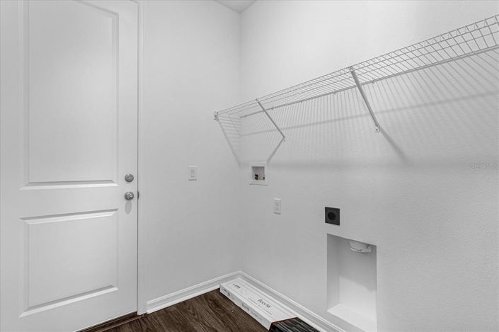 Image No.12-4 Bed Property for sale