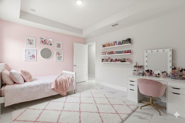 Image No.3-4 Bed Property for sale