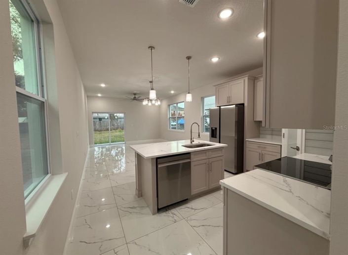 Image No.8-Propriété de 4 chambres à vendre à Kissimmee