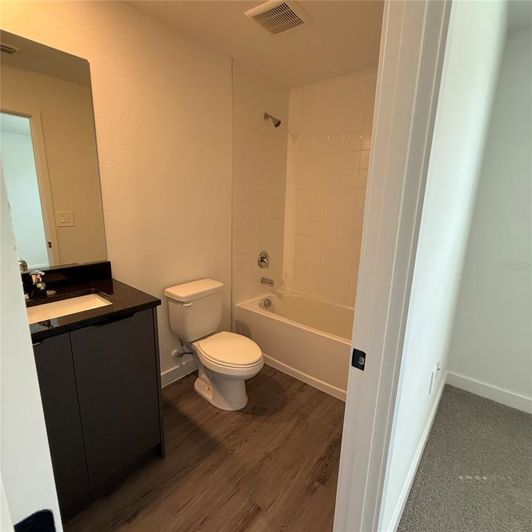 Image No.16-3 Bed Townhouse for sale