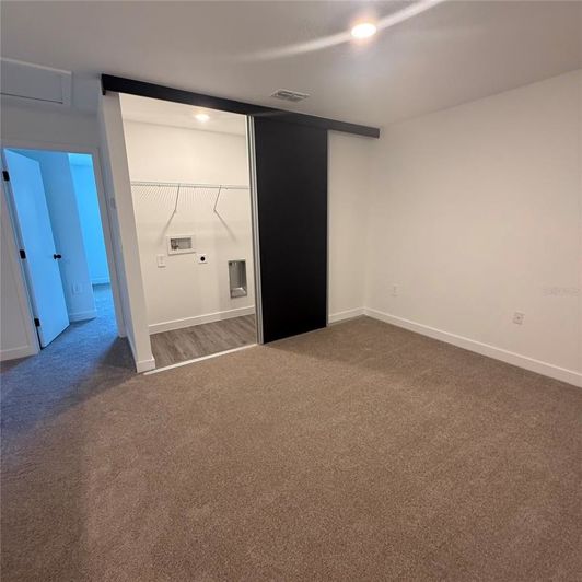 Image No.17-3 Bed Townhouse for sale