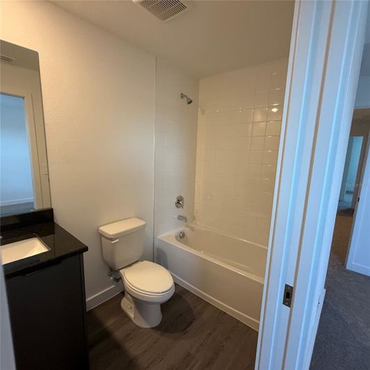 Image No.20-3 Bed Townhouse for sale