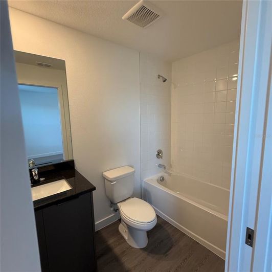 Image No.21-3 Bed Townhouse for sale