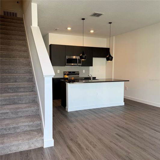 Image No.3-3 Bed Townhouse for sale