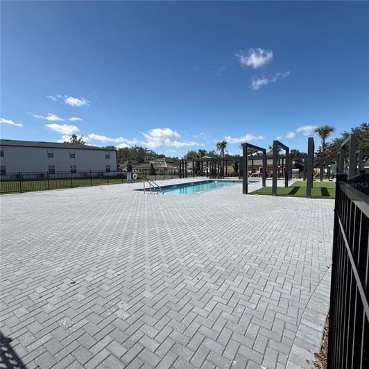 Image No.30-3 Bed Townhouse for sale