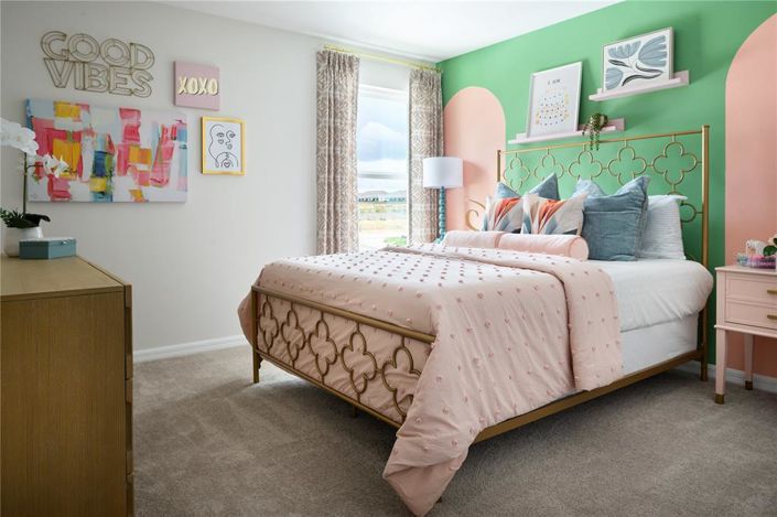 Image No.10-5 Bed Property for sale