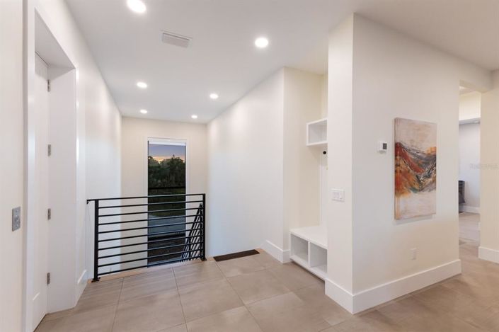 Image No.11-3 Bed Property for sale