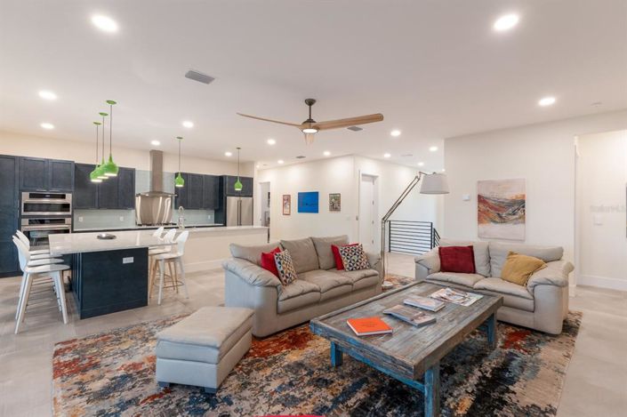 Image No.15-3 Bed Property for sale