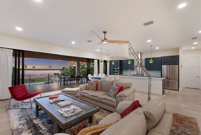 Image No.16-3 Bed Property for sale