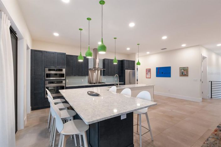 Image No.17-3 Bed Property for sale