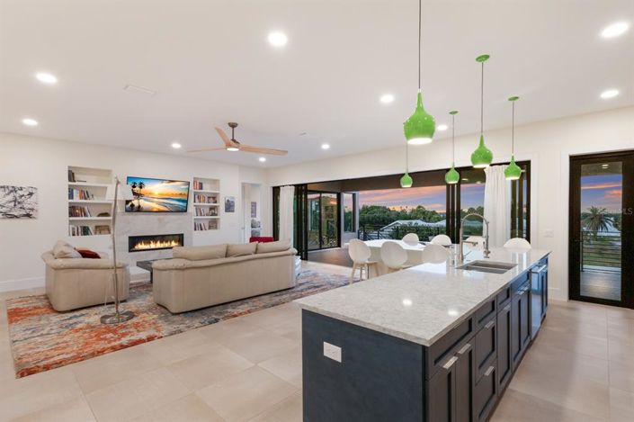 Image No.20-3 Bed Property for sale