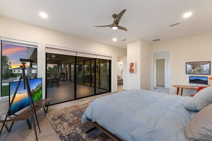 Image No.24-3 Bed Property for sale