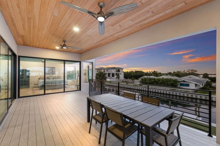 Image No.40-3 Bed Property for sale